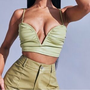 SALE🔥 2/$40 Stylish Green Women's Crop Top